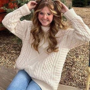 Aelfric Eden Oversized Cable Knit Rory Gilmore Fisherman Sweater Sz. M